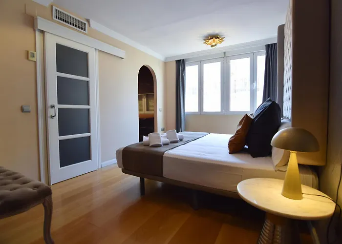Cremades Duke Apartment